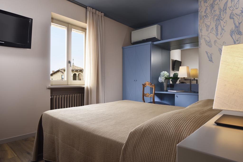 Titano Suites San Marino Bilik gambar