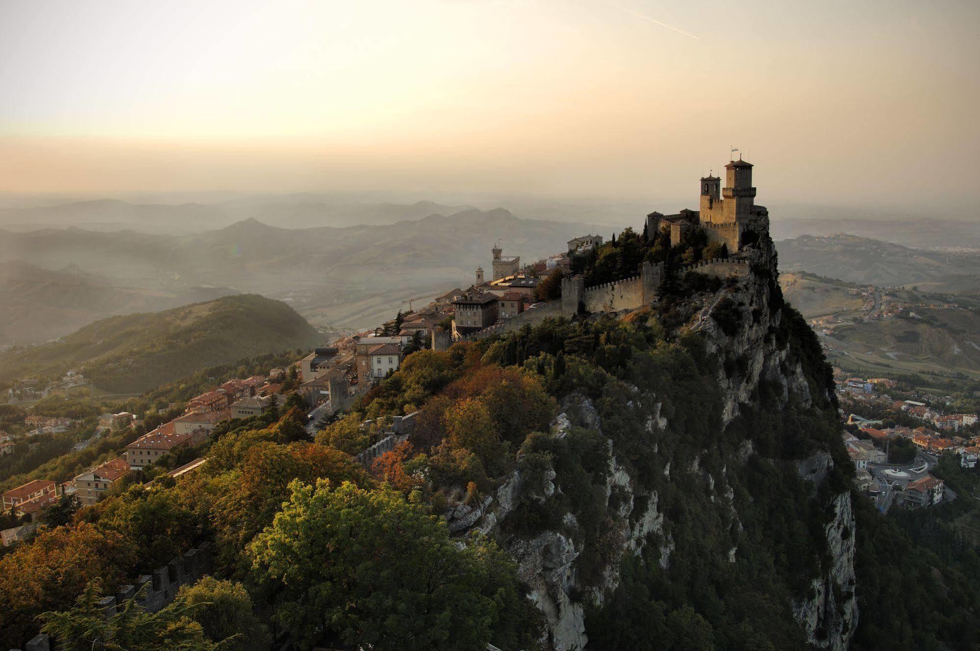 Titano Suites San Marino Luaran gambar